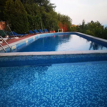 Seaview Apt. 3 Complex Karia *