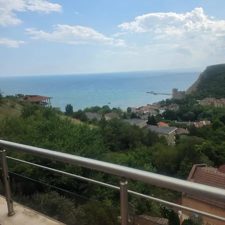 Seaview Apt. 3 Complex Karia *