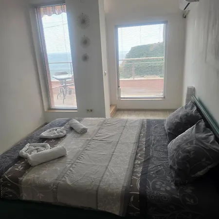 Seaview Apt. 3 Complex Karia Apartman Kavarna